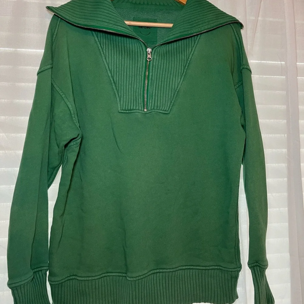 Aerie Green V-Neck Sweater - Picture 1 of 6